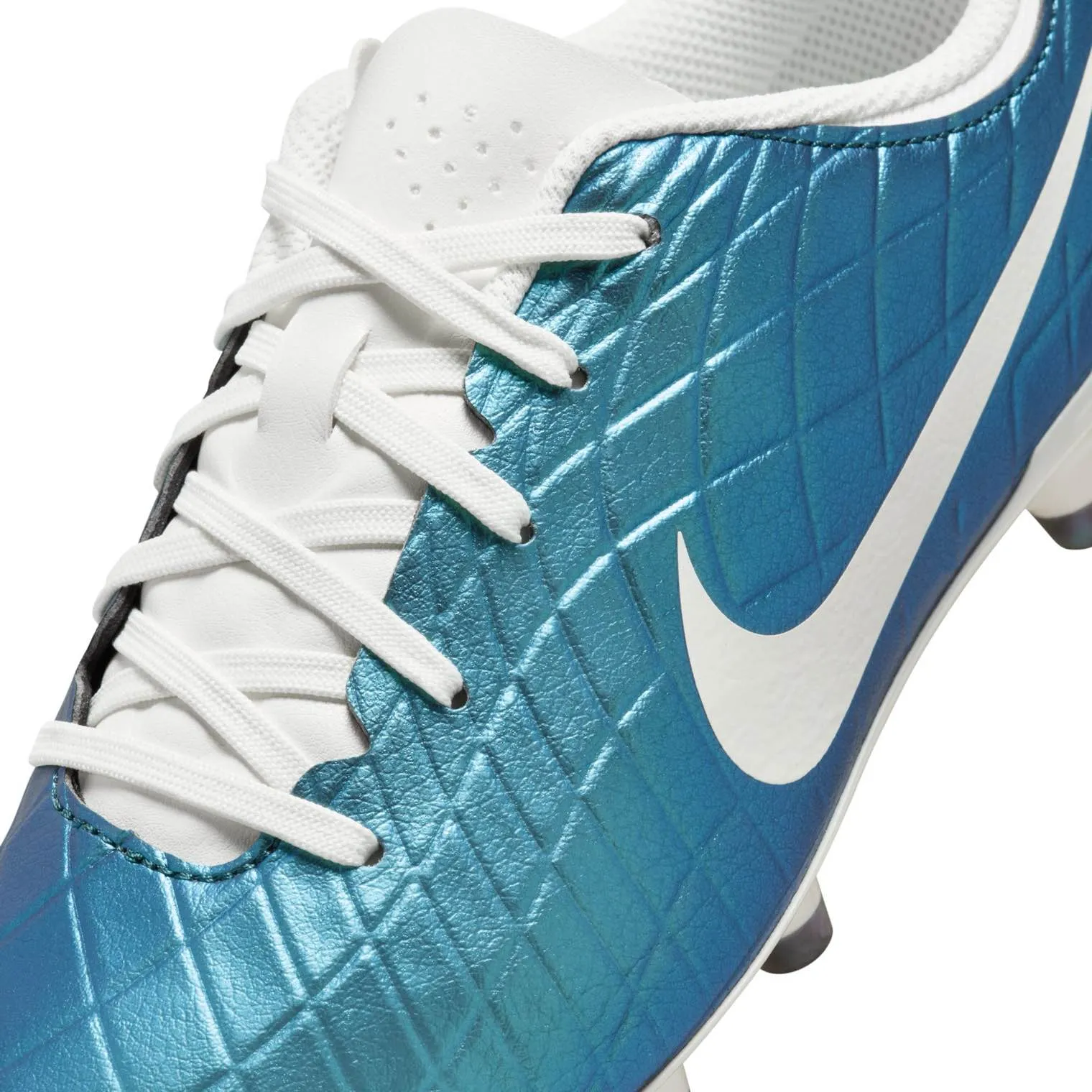 Nike Jr. Tiempo Emerald Legend 10 Academy MG