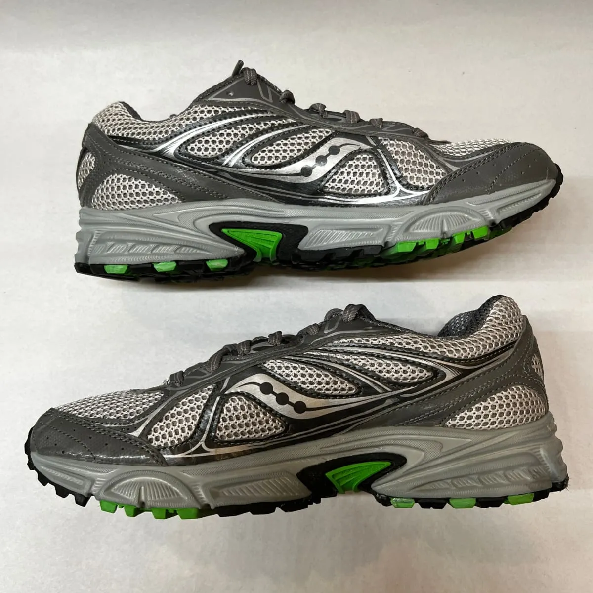 SAUCONY Women's Grid •Cohesion TR7• Trail Running Grey/Green/Fuchsia Size 8M -Preowned